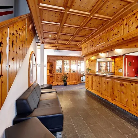 Basic Hotel Arosa-2
