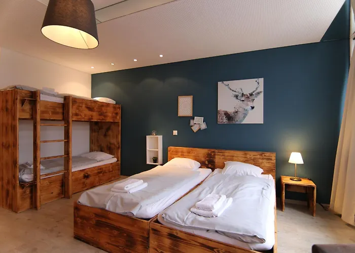 Hostel Kursaal Arosa - Adults Only